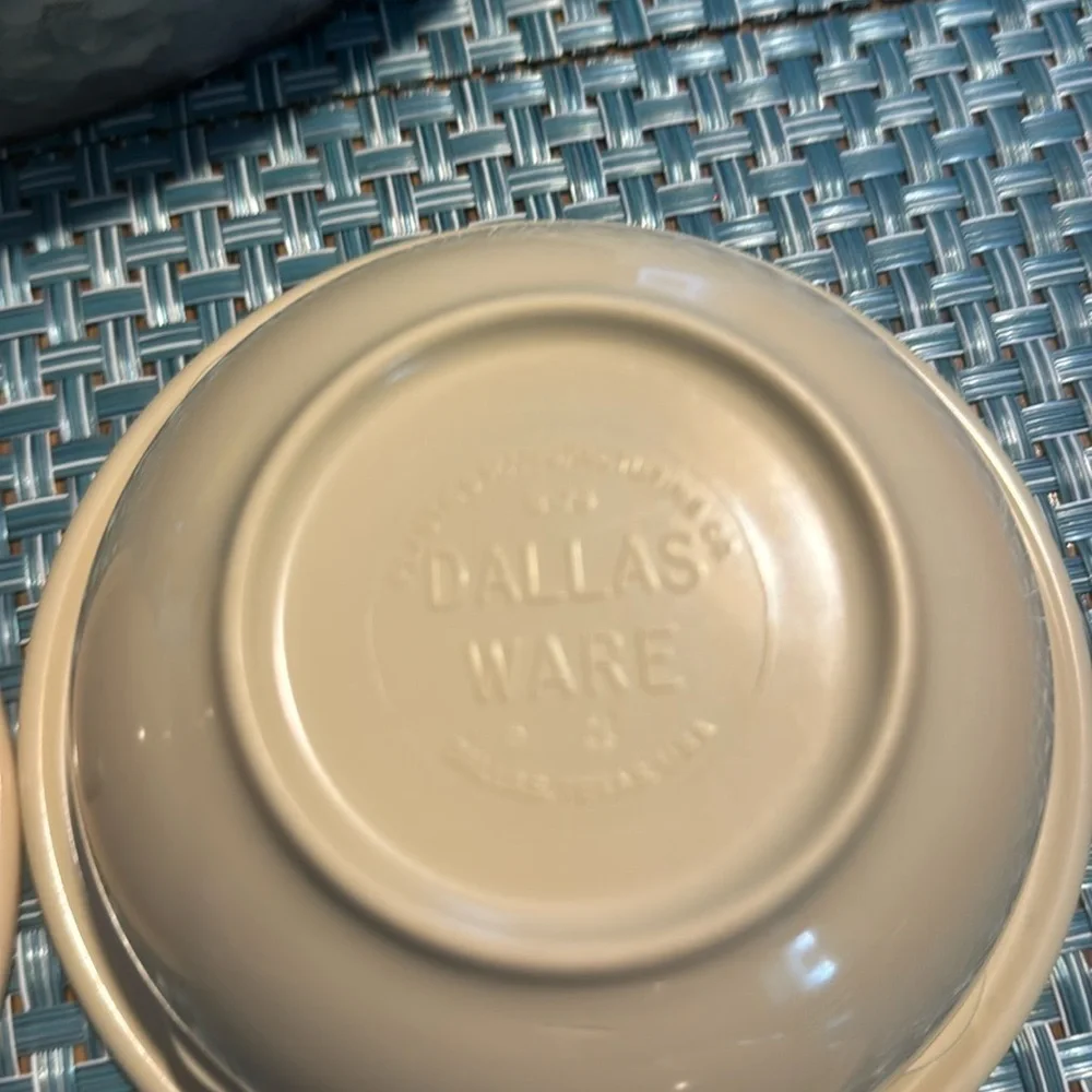 Vintage Dallas Ware bowls - B-78 set of 4